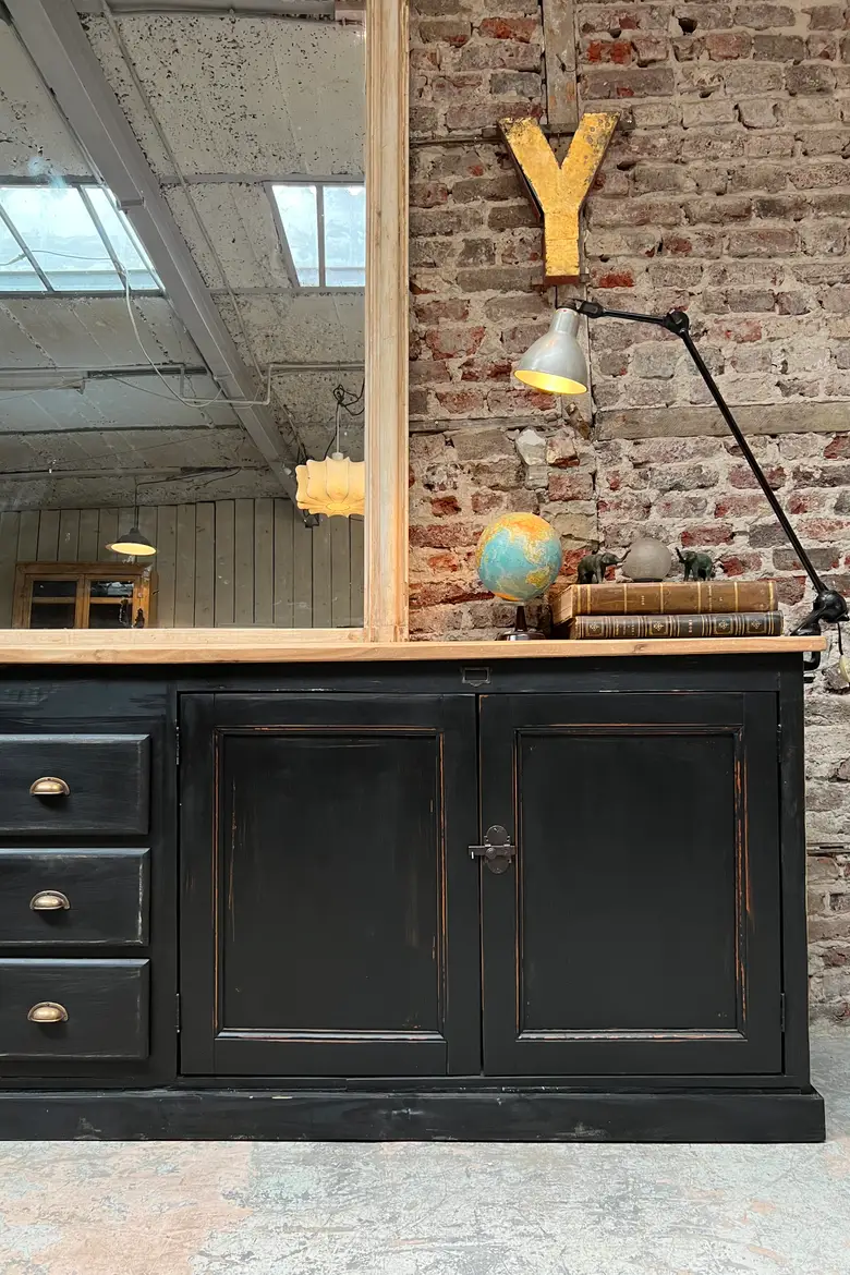 Grand meuble d’atelier en bois