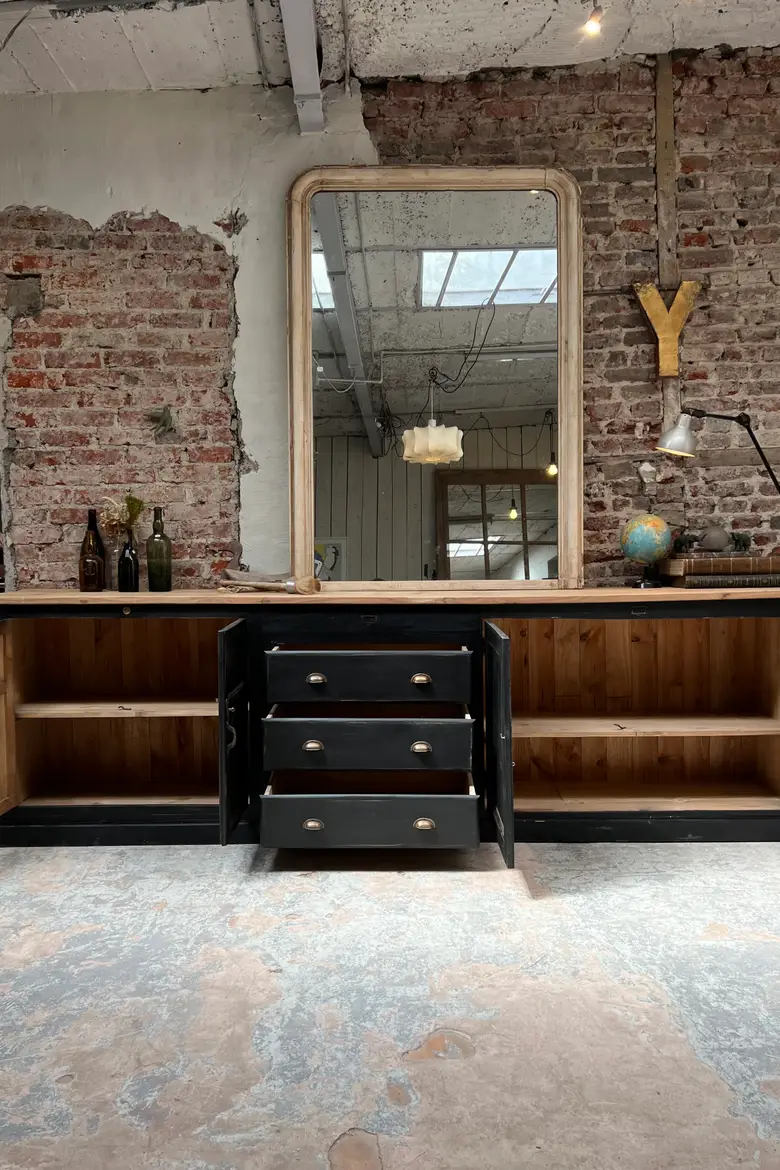 Grand meuble d’atelier en bois