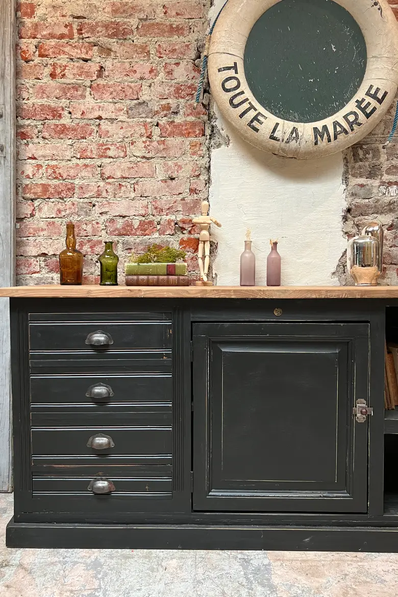 Grand meuble d’atelier en bois