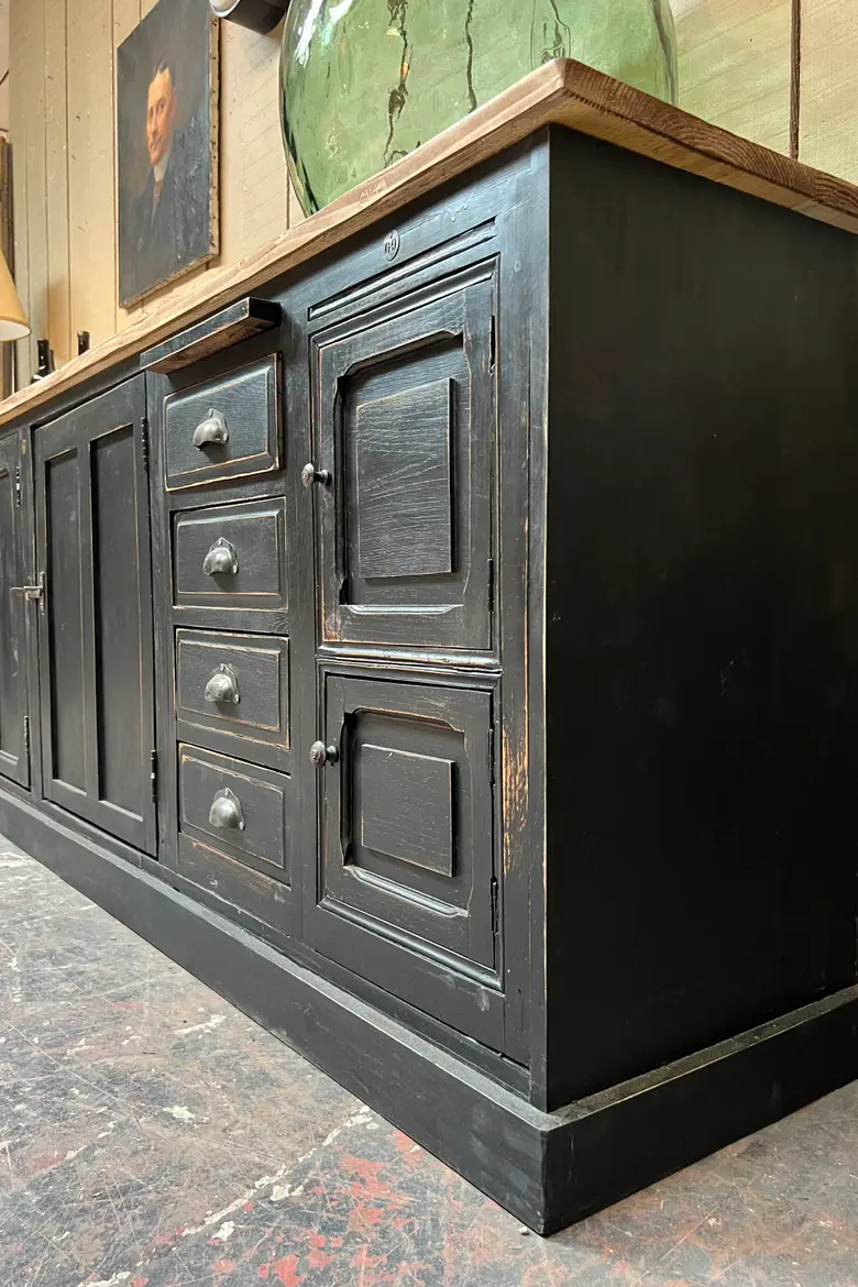 Grand meuble d’atelier en bois