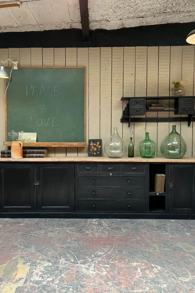 Grand meuble d’atelier en bois