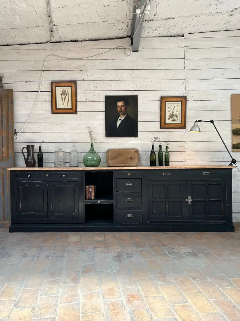 Grand meuble d’atelier en bois