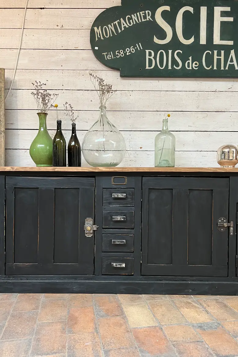 Grand meuble d’atelier en bois