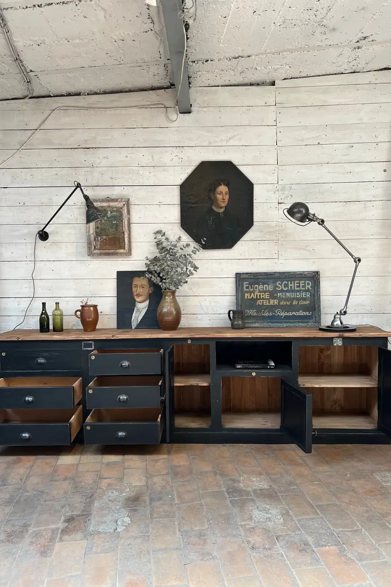 Grand meuble d’atelier en bois