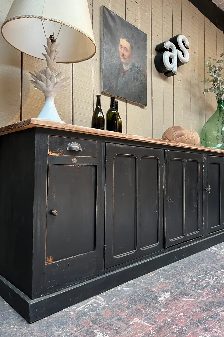 Grand meuble d’atelier en bois