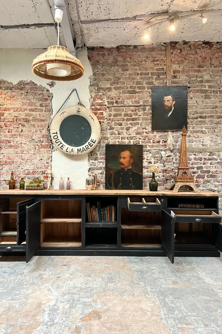Grand meuble d’atelier en bois