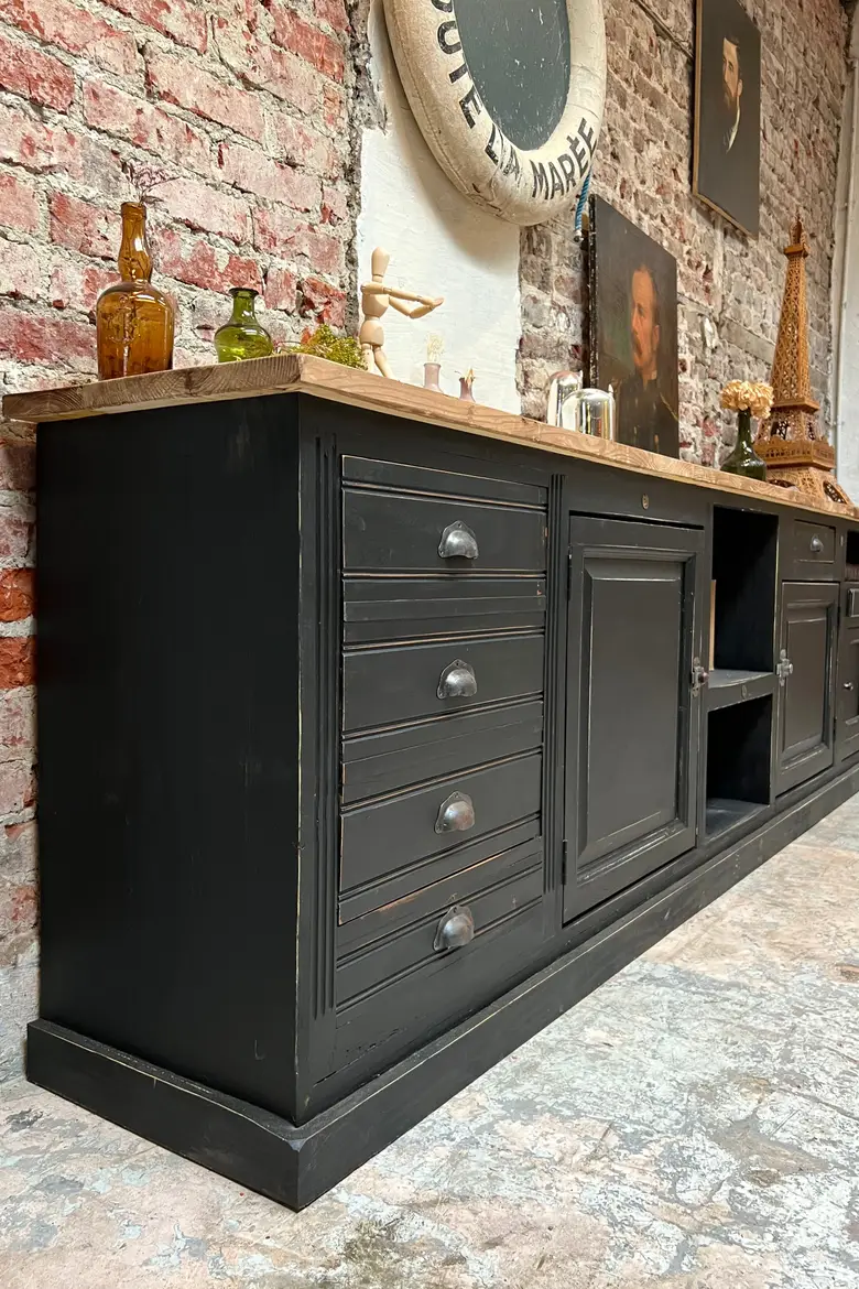 Grand meuble d’atelier en bois
