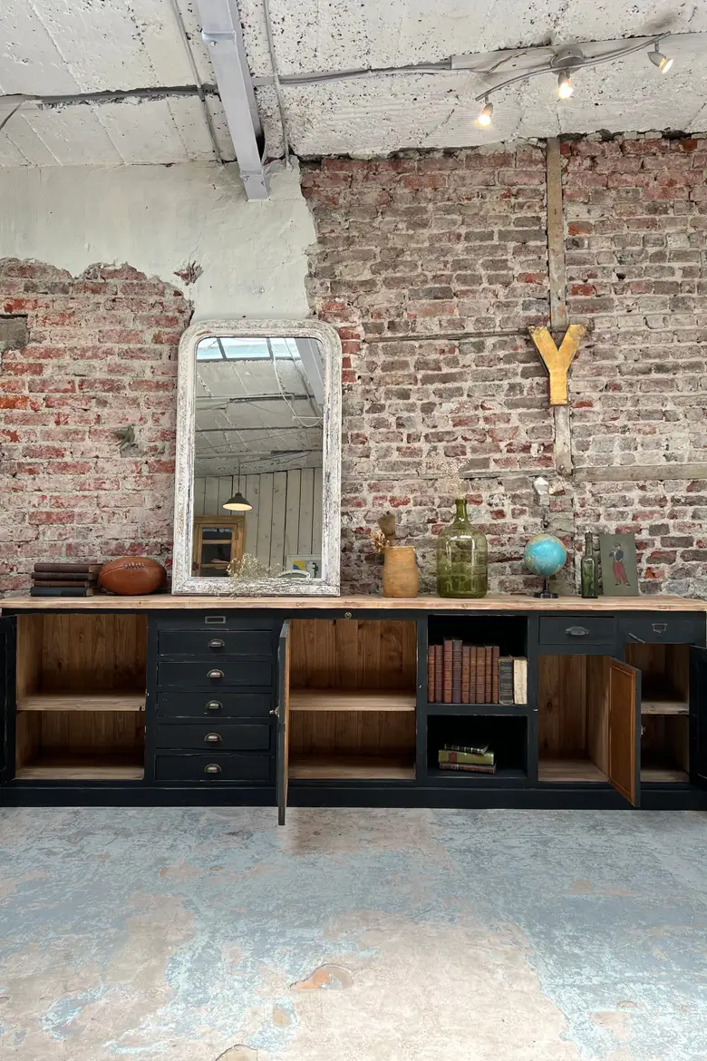 Grand meuble d’atelier en bois