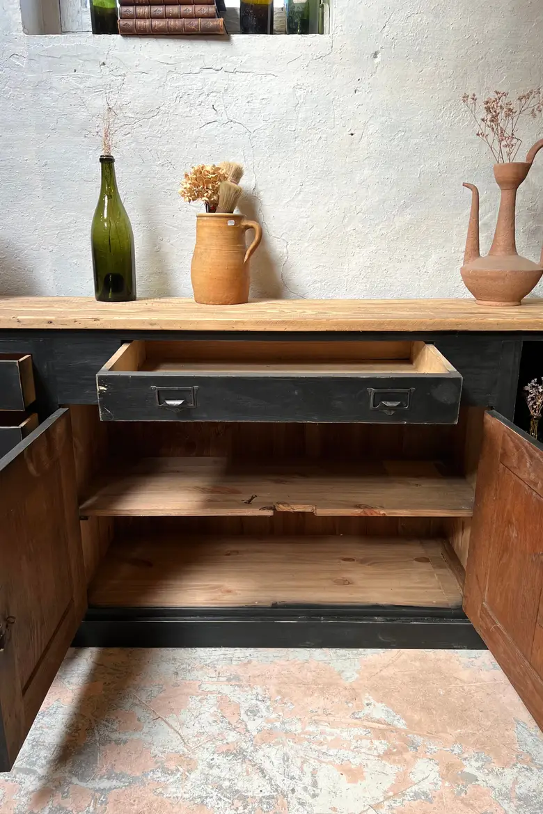 Grand meuble d’atelier en bois