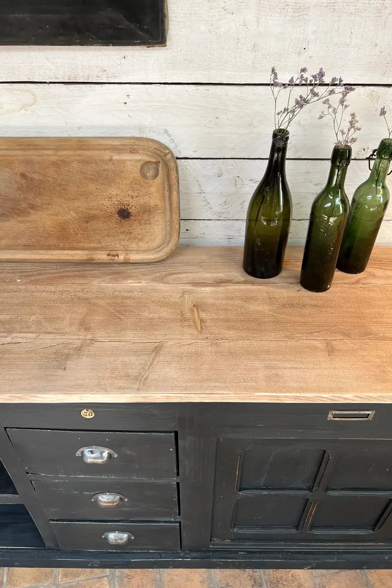 Grand meuble d’atelier en bois