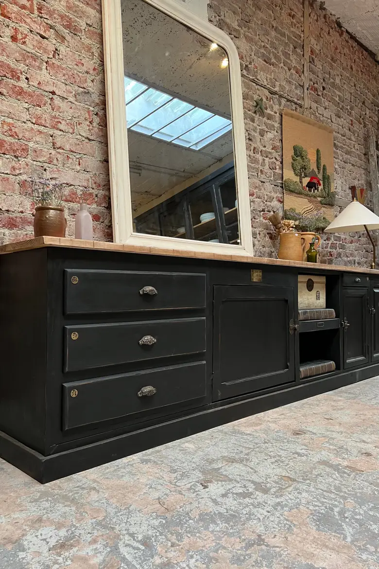 Grand meuble d’atelier en bois