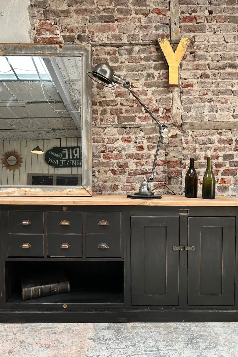 Grand meuble d’atelier en bois