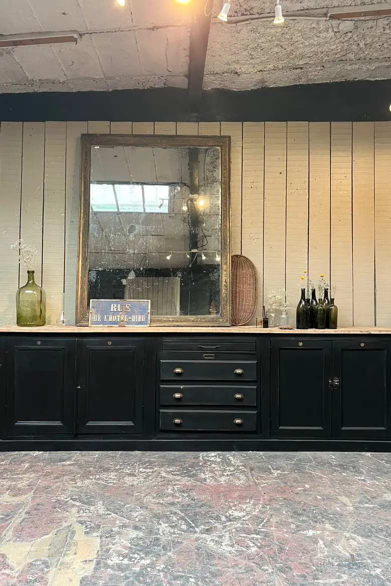 Grand meuble d’atelier en bois