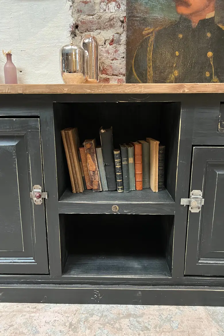 Grand meuble d’atelier en bois