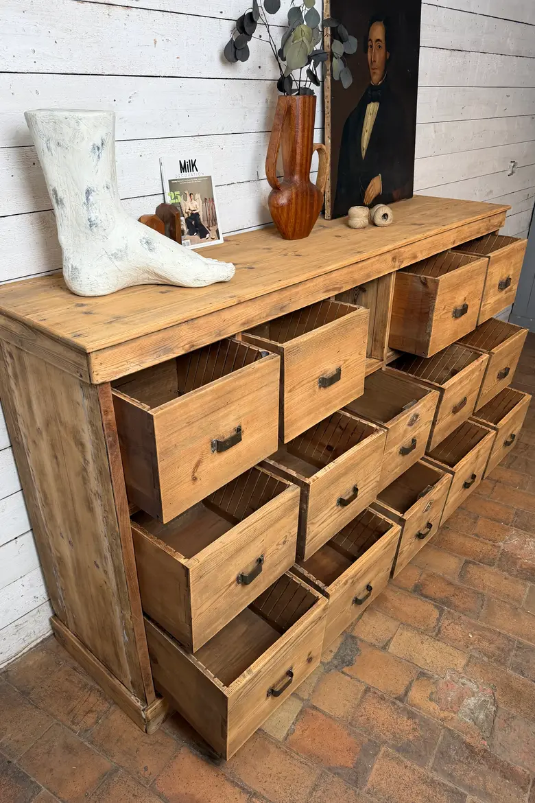 Grand meuble d’atelier en sapin – Début XXe siècle