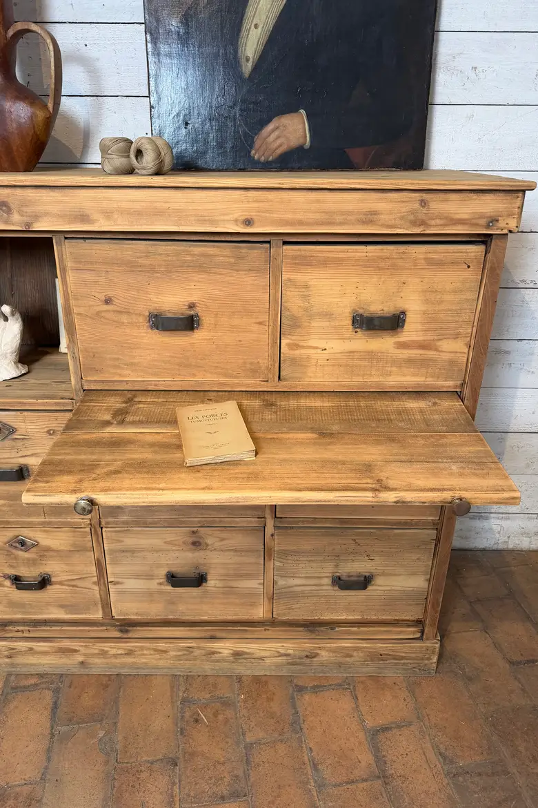 Grand meuble d’atelier en sapin – Début XXe siècle