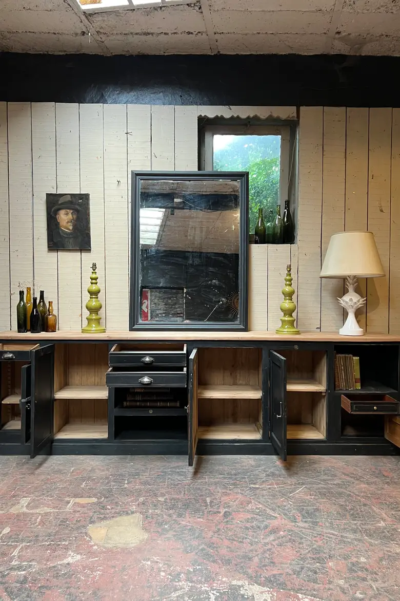 Grand meuble d’atelier