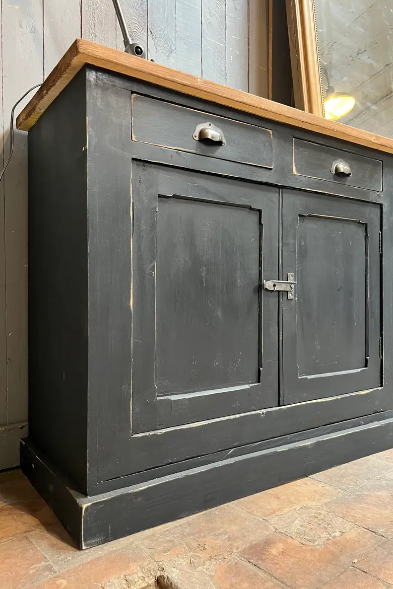 Grand meuble d’atelier