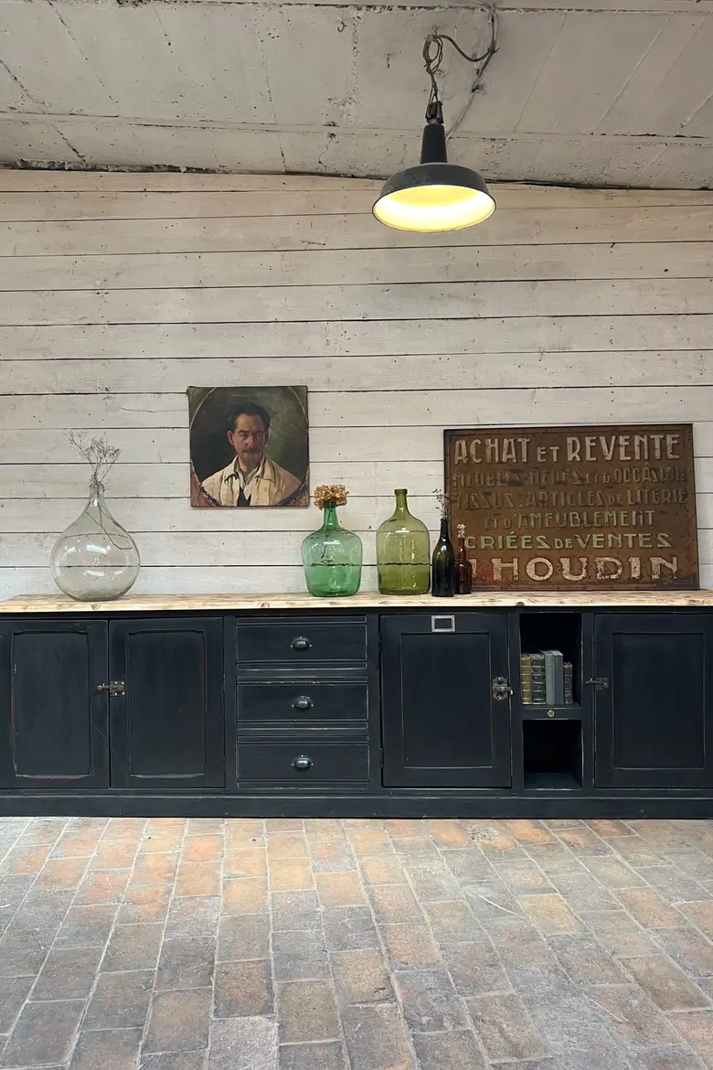 Grand meuble d’atelier