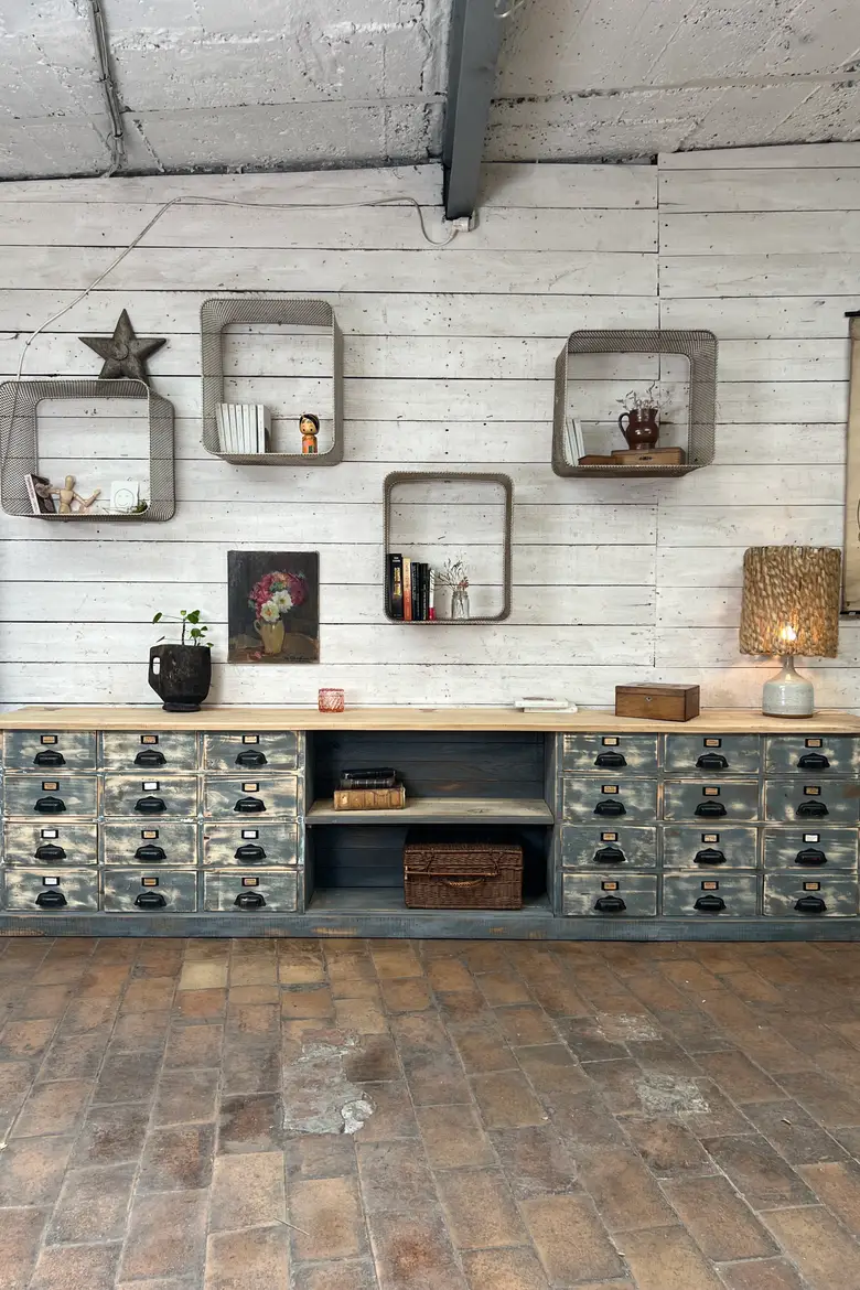 Grand meuble d’atelier