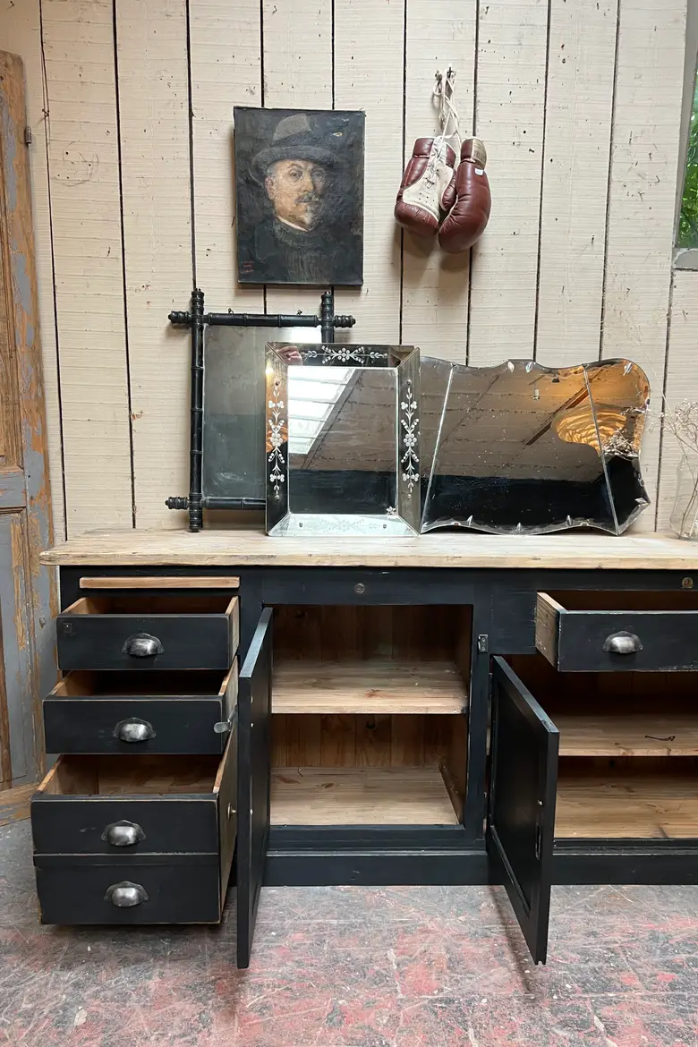Grand meuble d’atelier