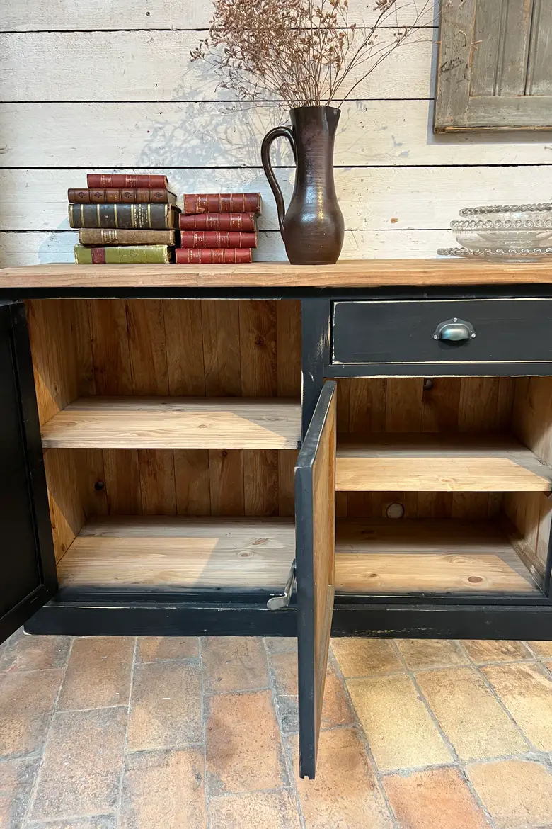 Grand meuble d’atelier