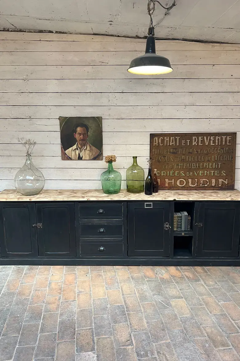 Grand meuble d’atelier