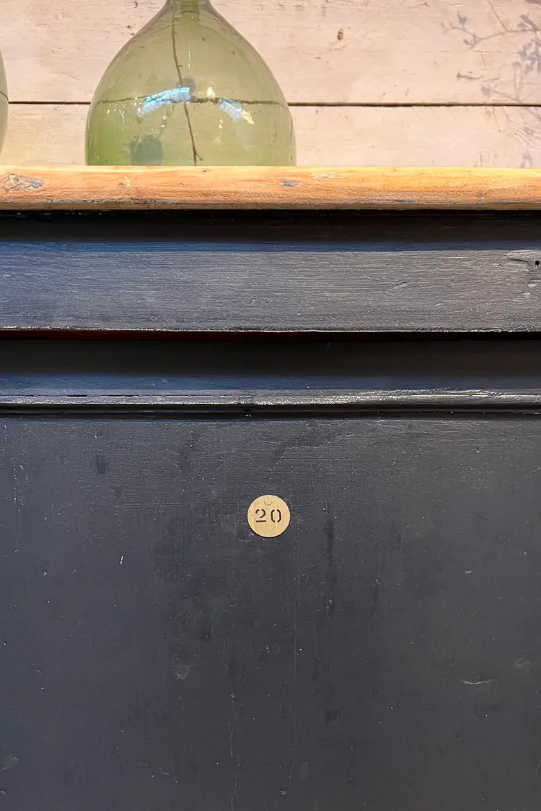 Grand meuble de métier portes coulissantes Début XXème
