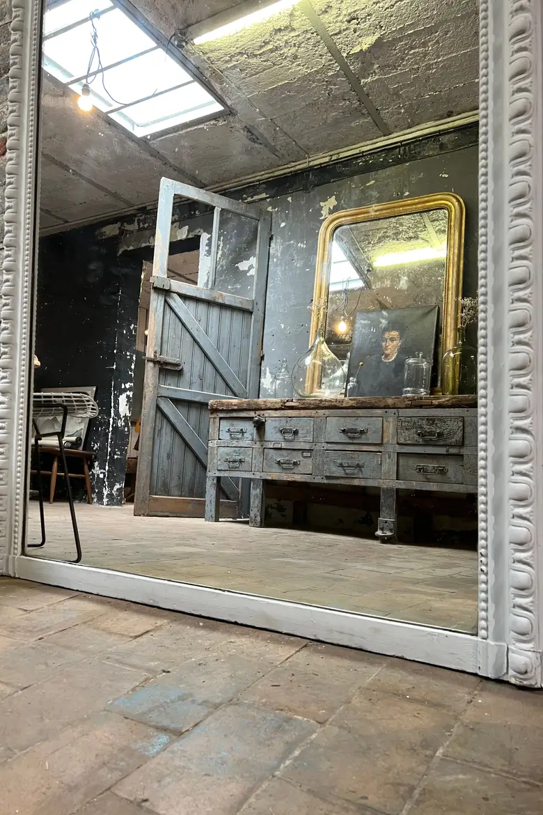 Grand miroir de style Directoire XIXème