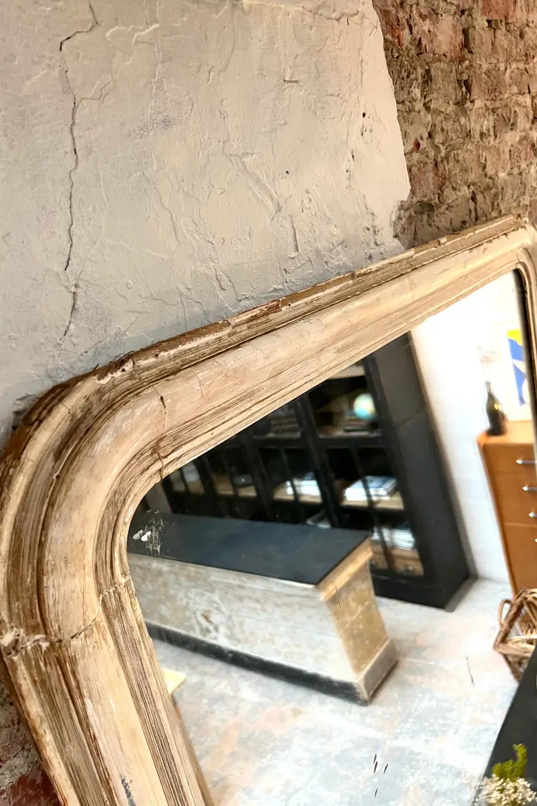 Grand miroir de style Louis Philippe au mercure Début XXème
