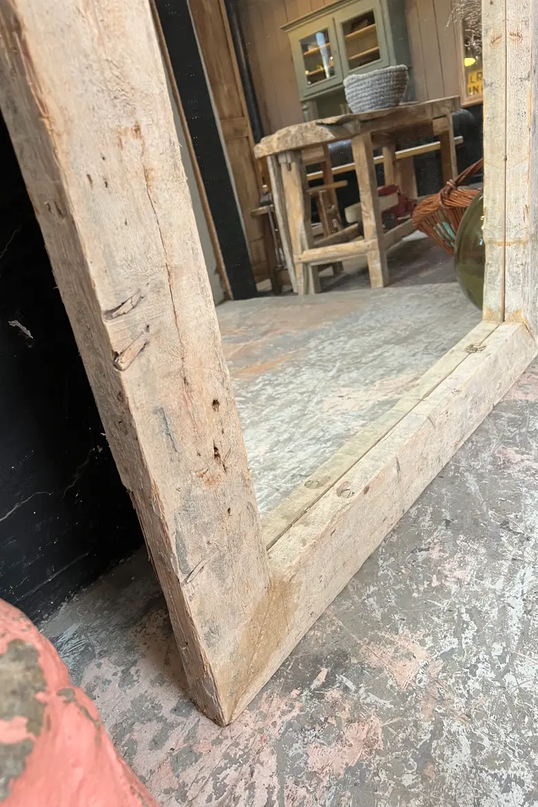 Grand miroir en bois