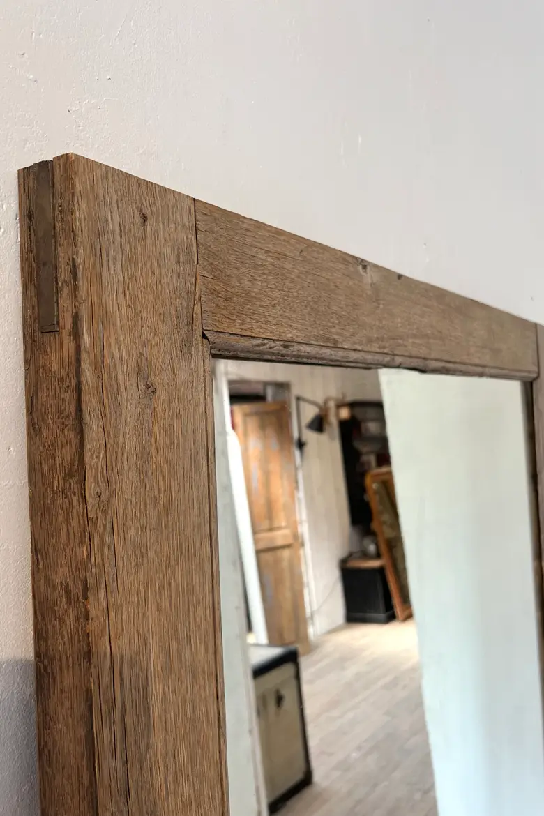 Grand miroir en chêne 1960