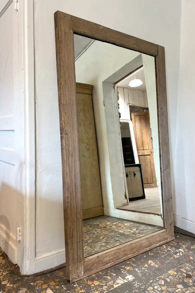 Grand miroir en chêne 1960