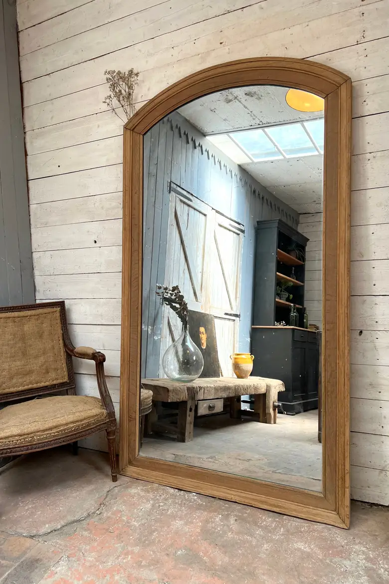 Grand miroir en chêne Début XXème