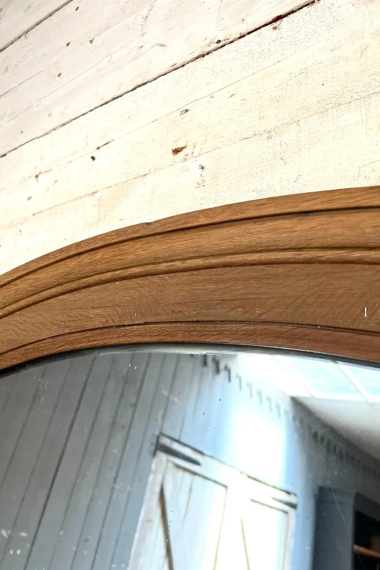 Grand miroir en chêne Début XXème