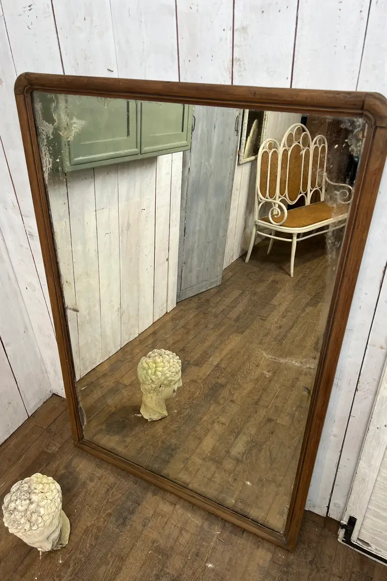 Grand miroir en noyer