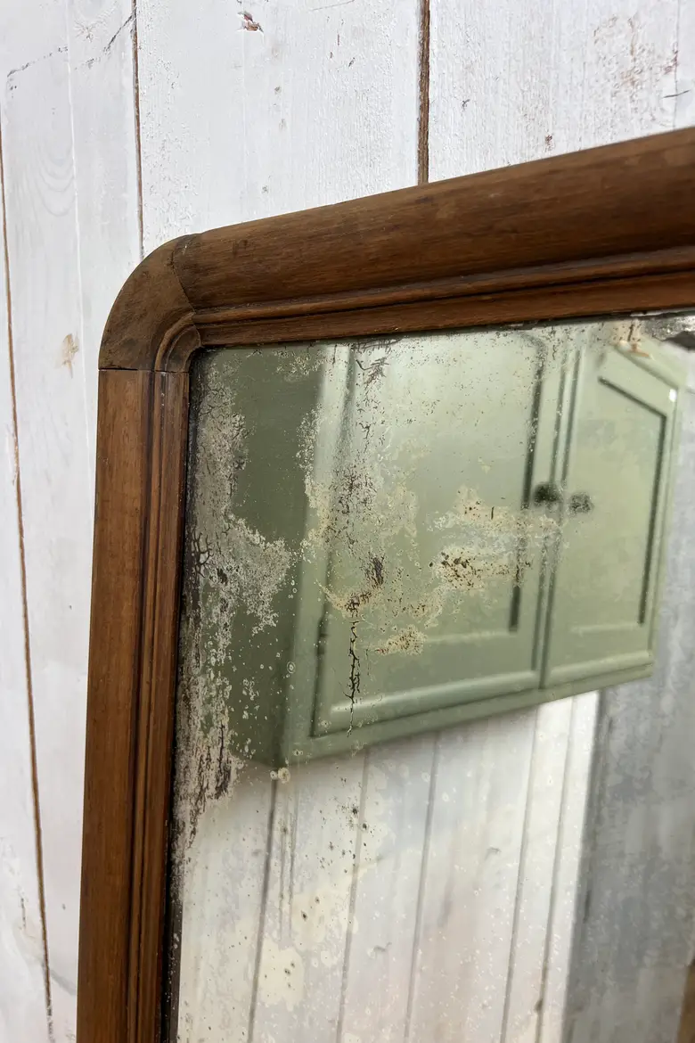 Grand miroir en noyer