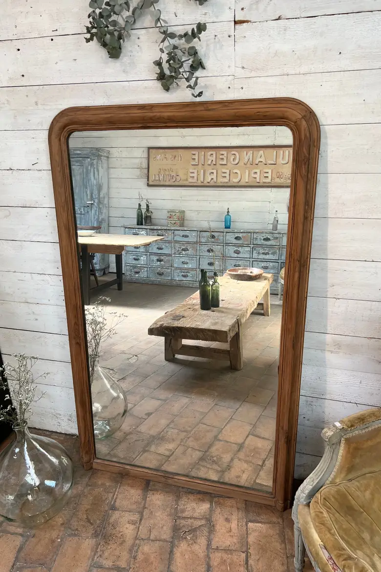 Grand miroir en noyer de style Louis Philippe Début XXème