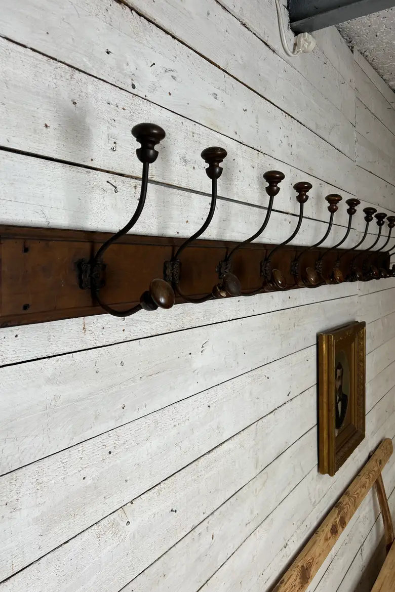 Grand porte manteau d’école Début XXème