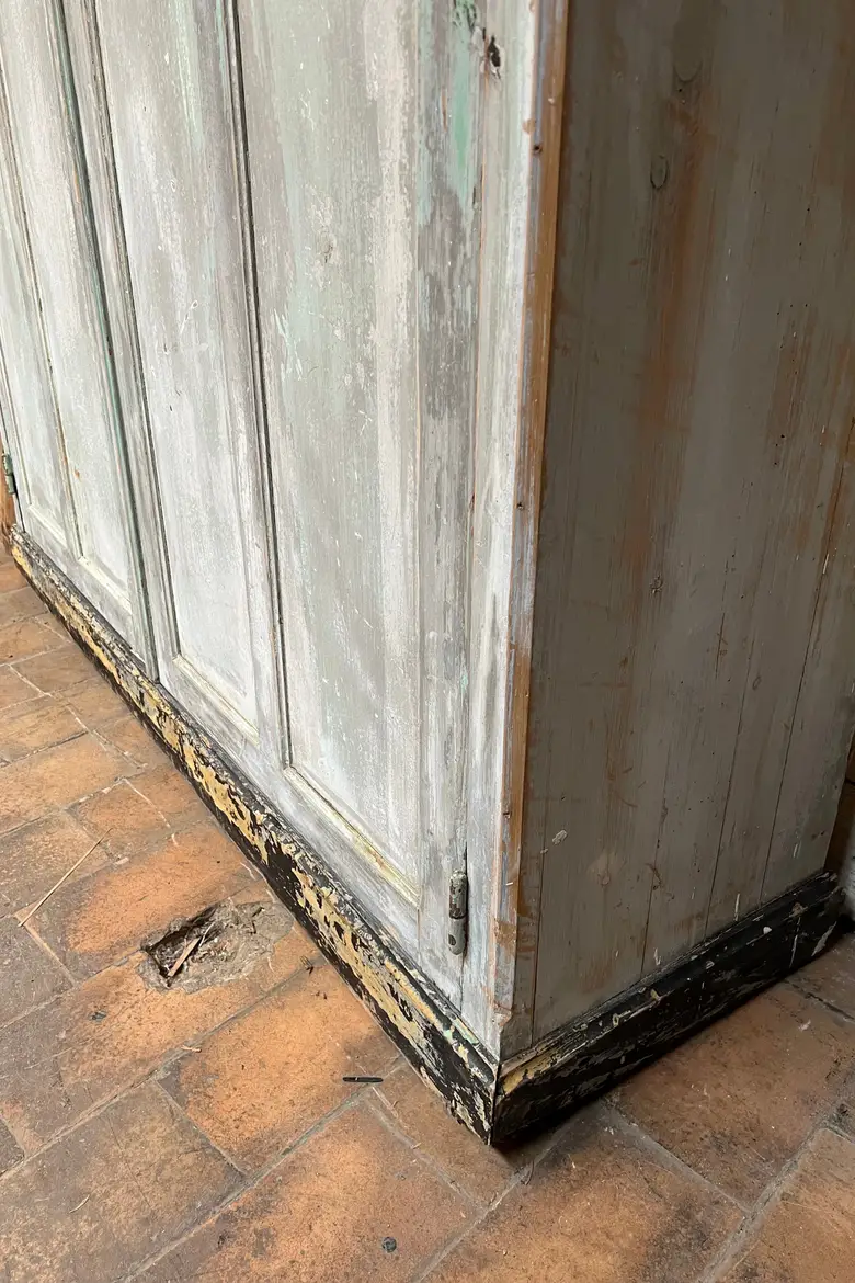 Grande armoire d’atelier patinée Début XXème