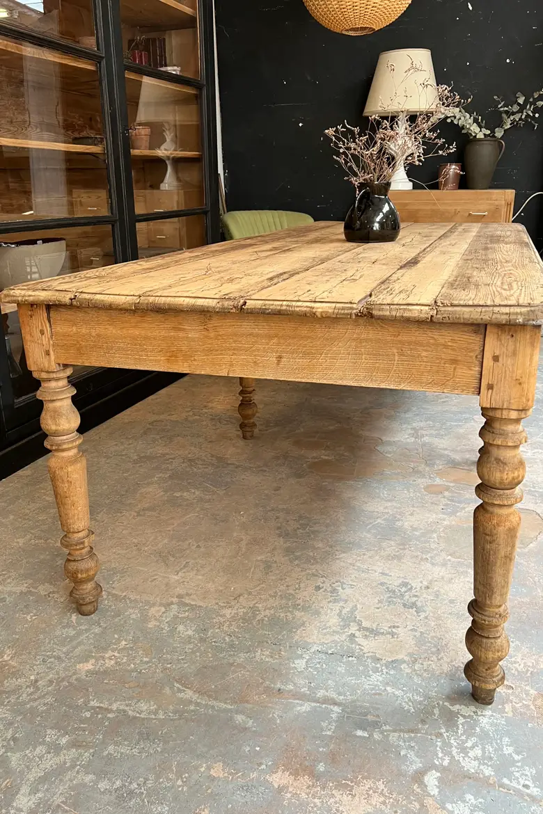 Grande table 6 pieds en sapin Début XXème