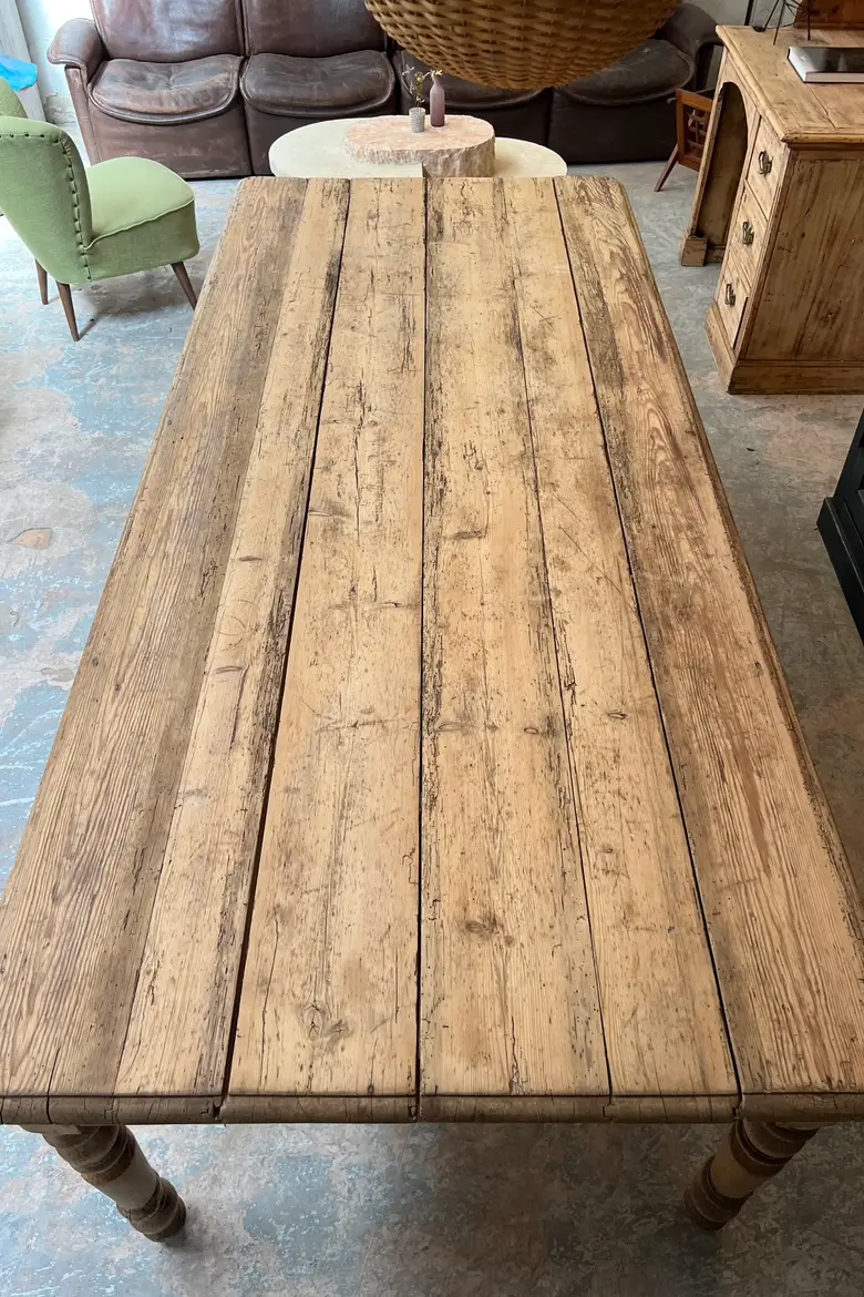 Grande table 6 pieds en sapin Début XXème