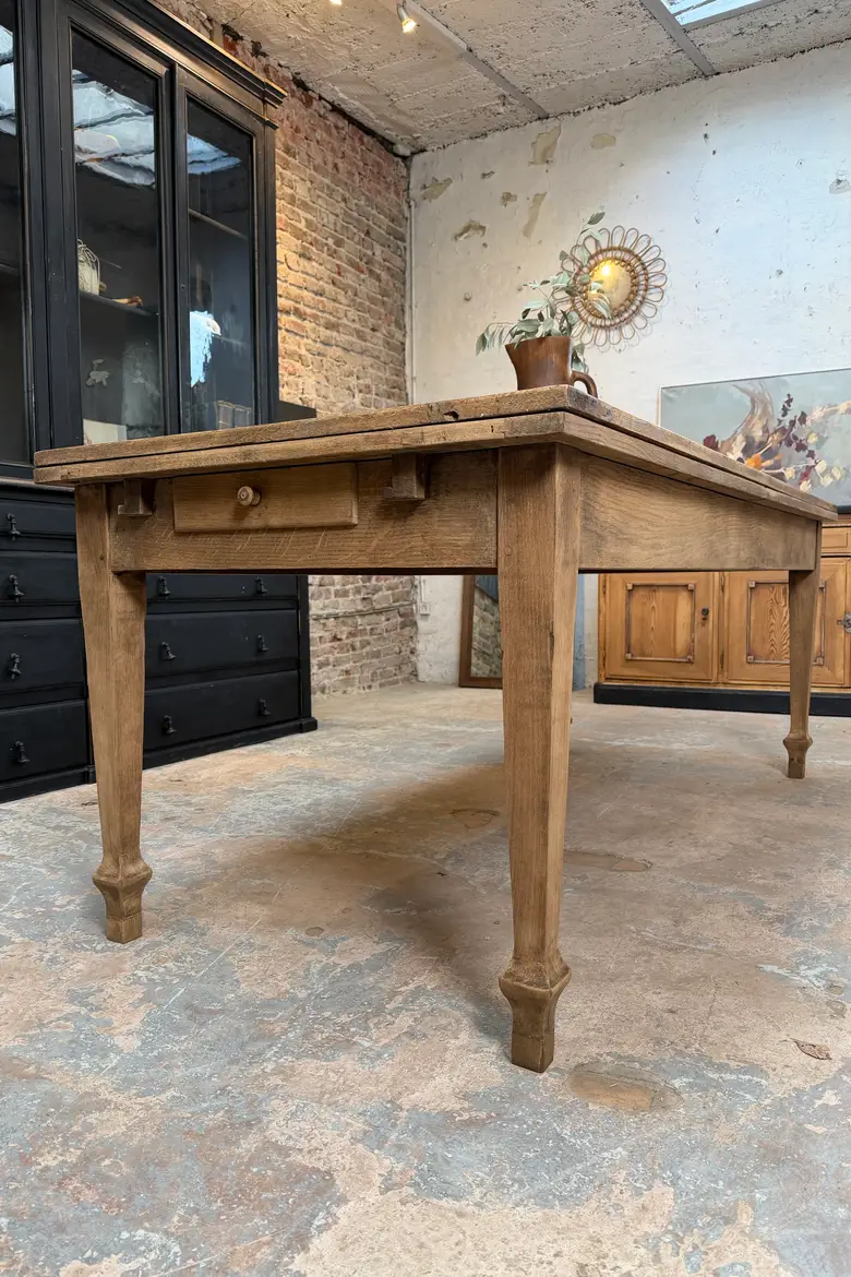 Grande table à rallonges en chêne — début XXe