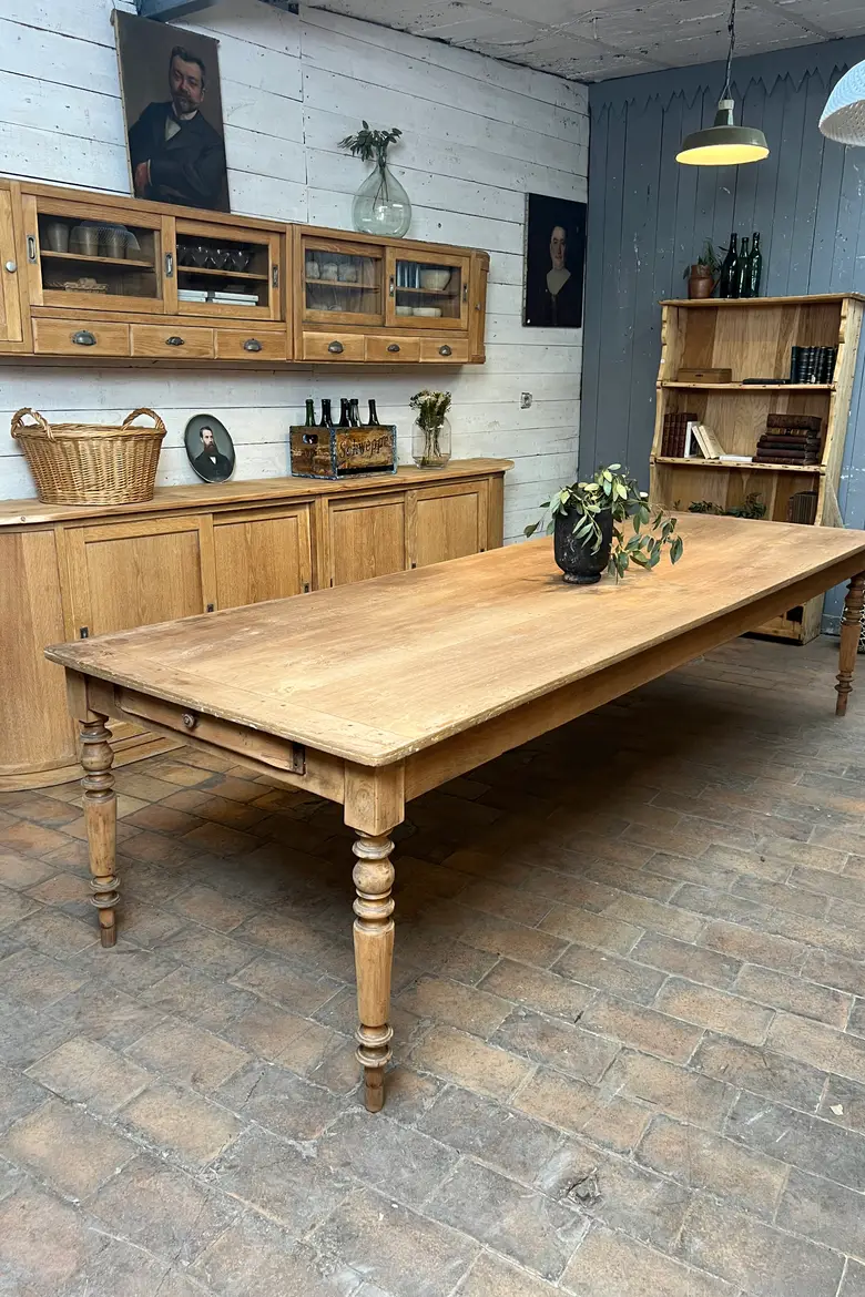 Grande table ancienne