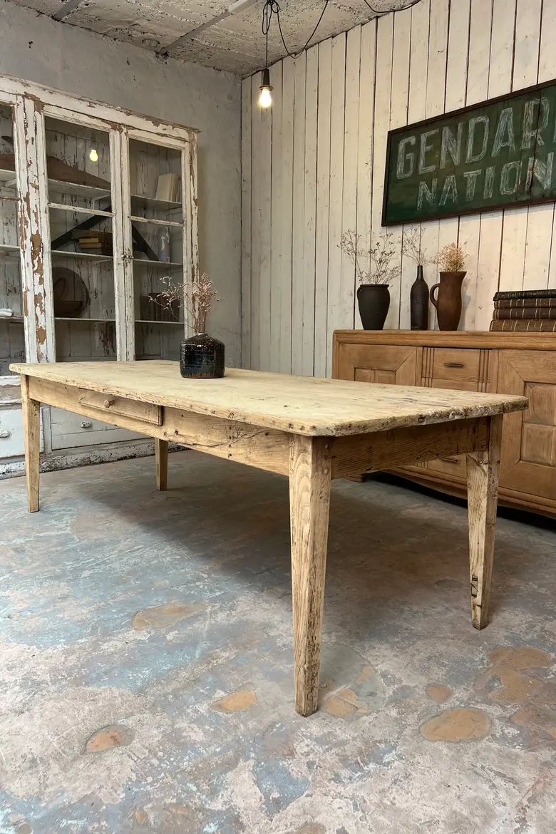 Grande table ancienne en frêne - XIXe siècle