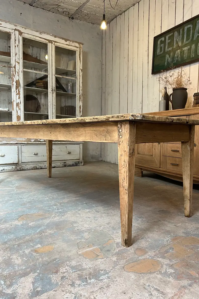 Grande table ancienne en frêne - XIXe siècle