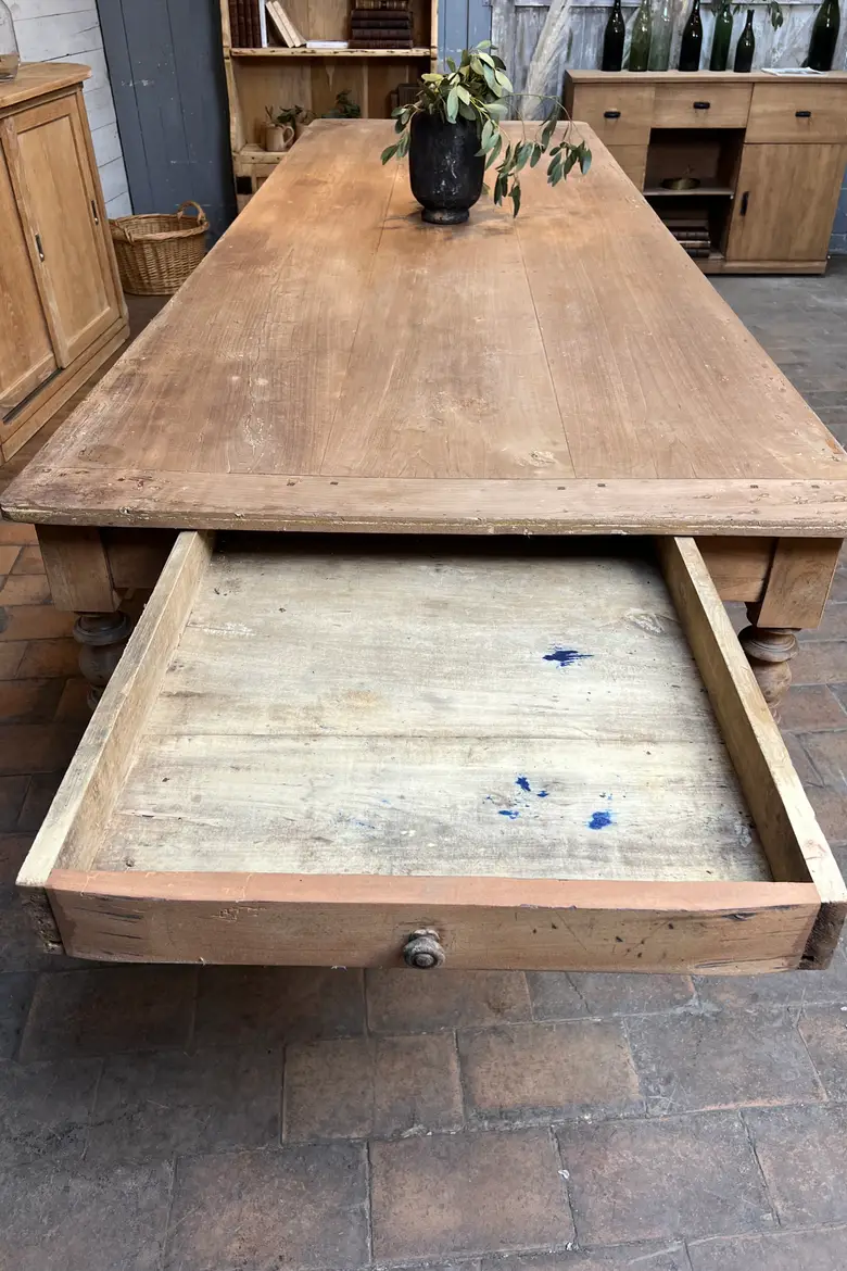 Grande table ancienne