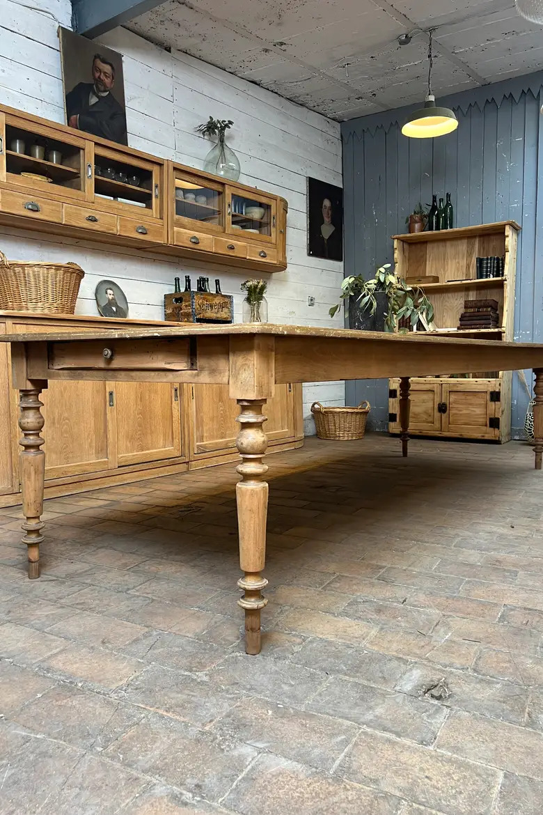 Grande table ancienne