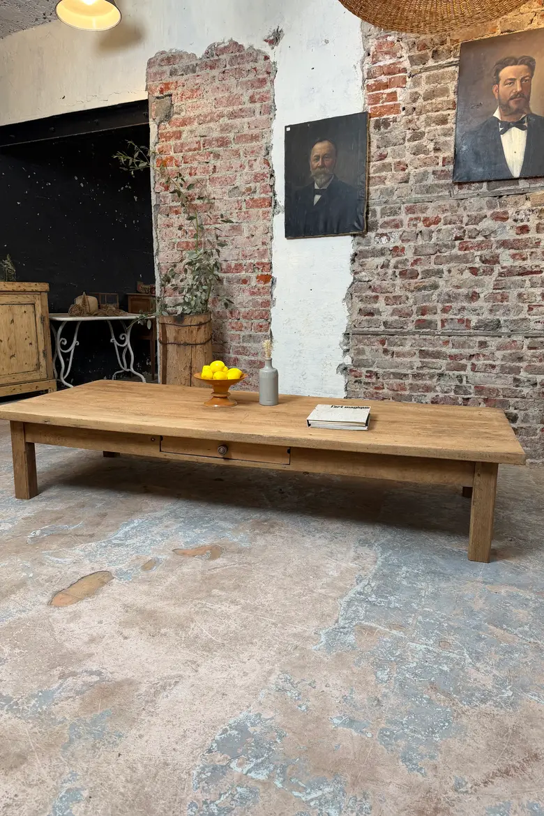 Grande table basse en hêtre – fin 19ème