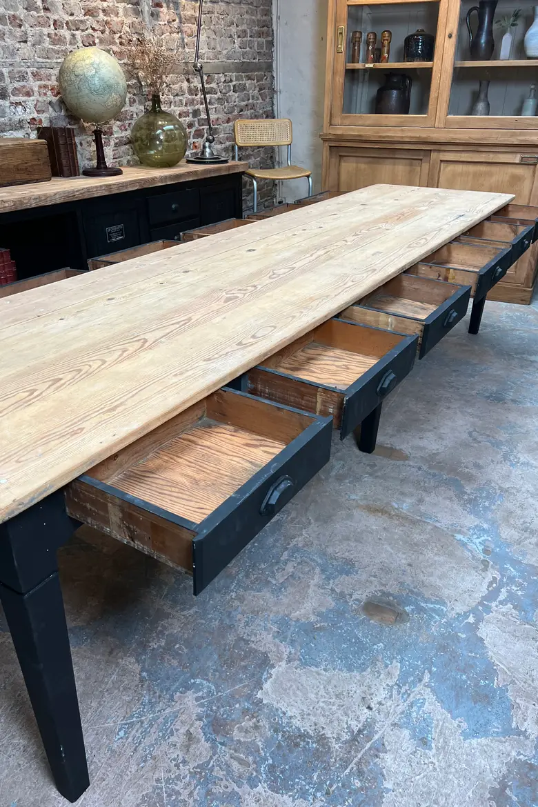 Grande table d’atelier